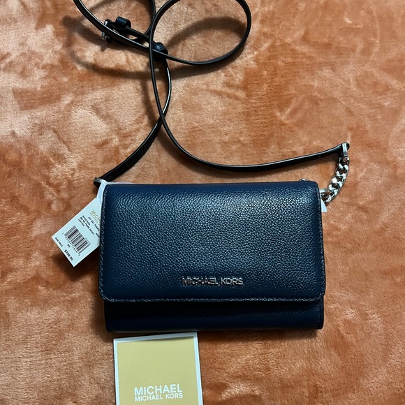 Michael Kors Crossbody - Picture 1 of 5